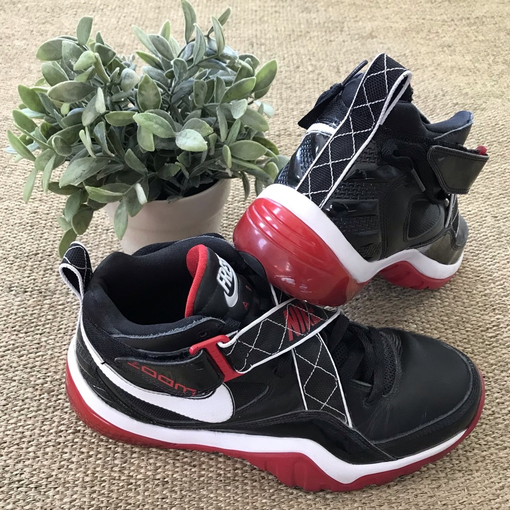 Nike Zoom Fresh Air Black White Red Hightops